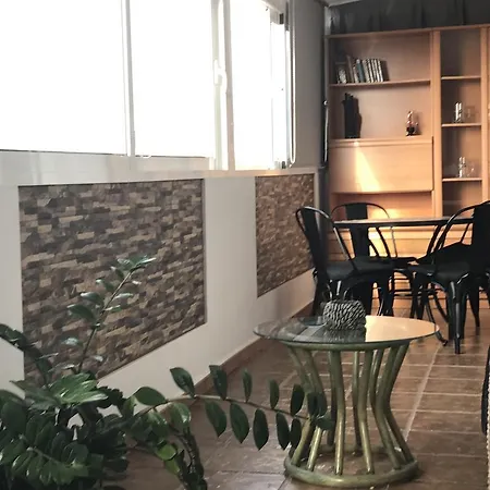 Over The Sunrise Apartment *